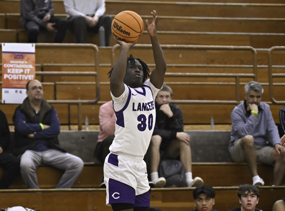 Archbishop Mitty vs Carlsbad Torrey Pines Holiday Classic December 29, 2023 Photo-Justin Fine72